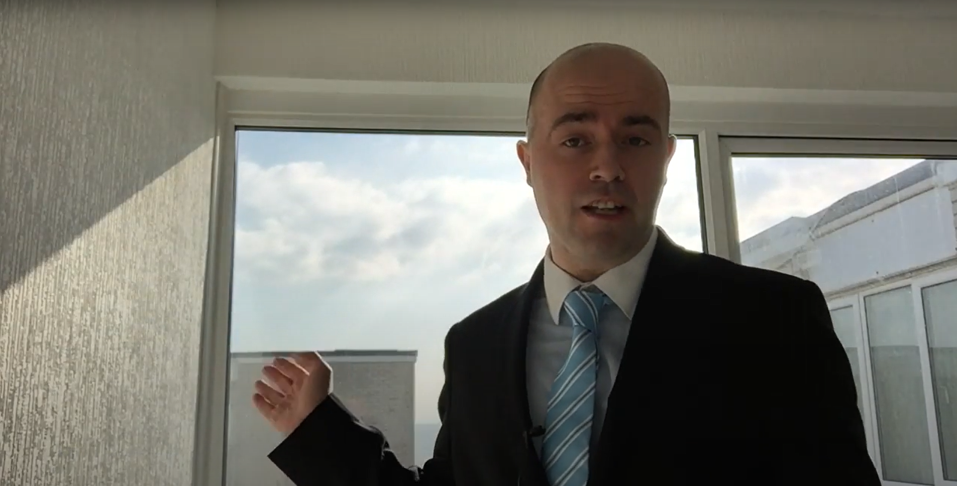 Marcus Stead flat viewing